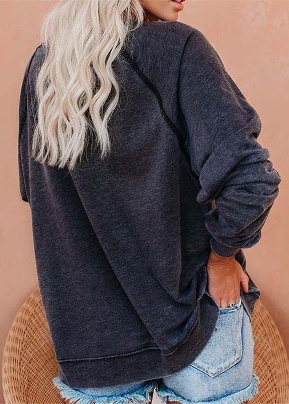 "Kvinnors trendig grafisk hoodie i mörkgrå bomull, mjuk och stilren design med unik grafisk print."