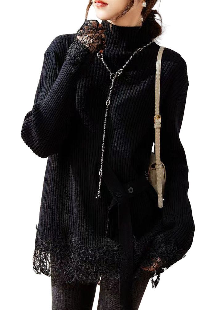 "Kvinnors turtleneck tröja med spetsdetaljer, elegant mönster, varm och mjuk, perfekt för kalla dagar och stiliga outfits."