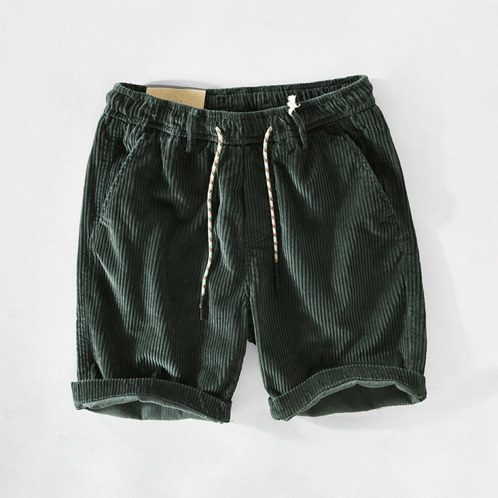 "Lätta herr cordshorts i mjukt cordmaterial, perfekt för sommardagar. Avslappnad passform för komfort och stil."