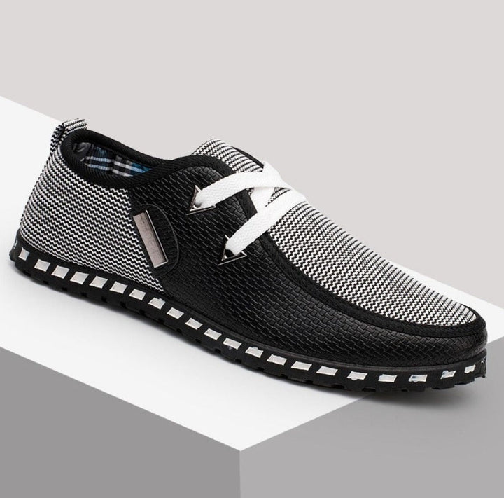 Lätta körskor för män i syntetläder, slitstark sula, andningsbar design, perfekt för avslappnad men elegant stil.