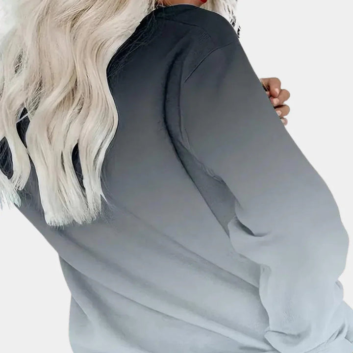 "Lättvikts gradienttröja för kvinnor, modern design, mjukt tyg i blå toner, casual och trendig stil."
