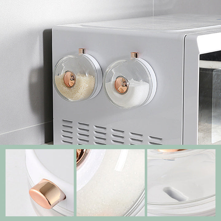 "Magnetiska kryddburkar i glas och ABS för stilren och praktisk kryddförvaring på väggen, med ergonomisk design."