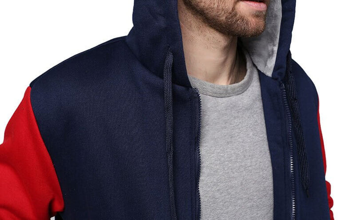 "Men's vinter fleecejacka med huva och dragkedja, mjukt foder, vindtät, elastiska sidor, framvy."