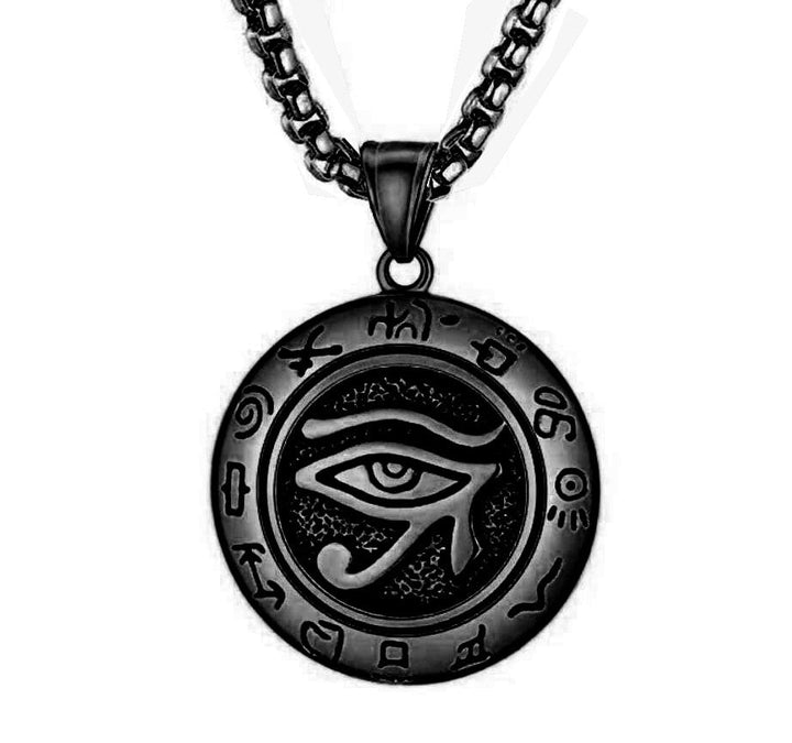 "Miljövänligt Öga av Horus halsband i stål för män och kvinnor, med antik egyptisk design och symbolik för skydd."