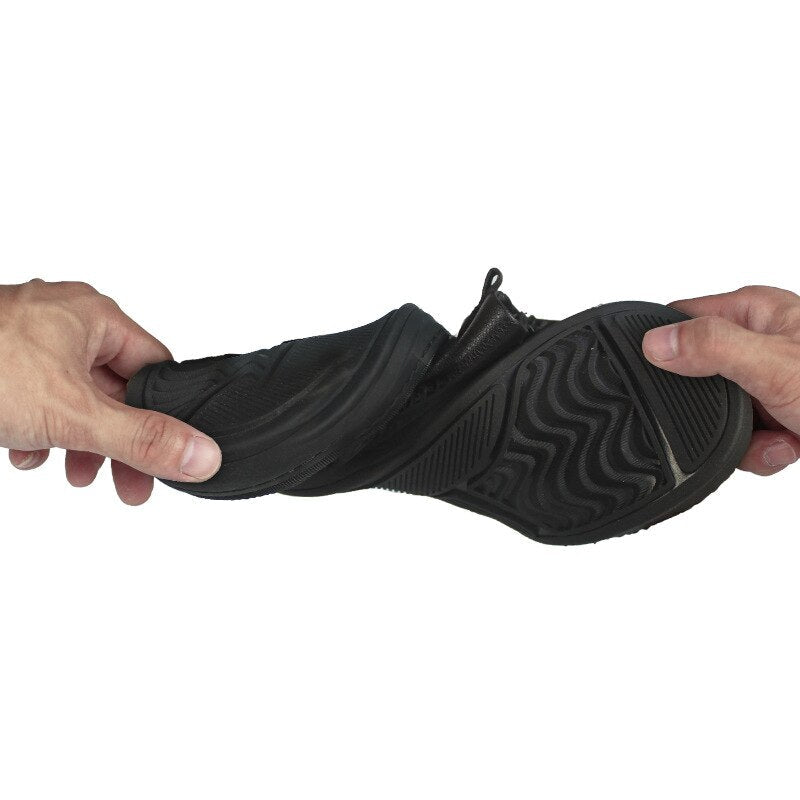 "Mäns eleganta PU ankelstövlar med antislip sula, perforerade detaljer och kontrastsula för stil och komfort."