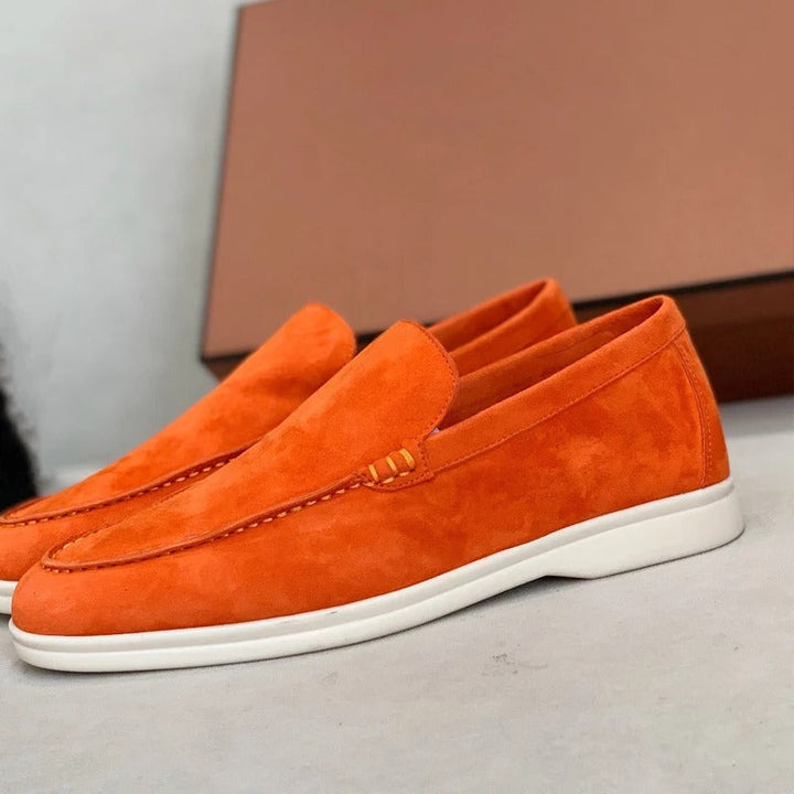 "Mäns mockaloafers i PU-läder, slip-on design, elegant brun färg, perfekt för både formella och avslappnade tillfällen."