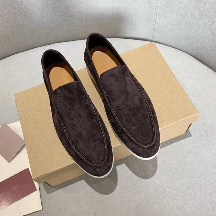 "Mäns mockaloafers i PU-läder, slip-on design, elegant brun färg, perfekt för både formella och avslappnade tillfällen."