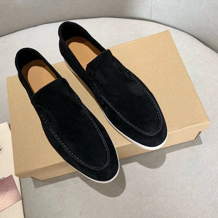 "Mäns mockaloafers i PU-läder, slip-on design, elegant brun färg, perfekt för både formella och avslappnade tillfällen."