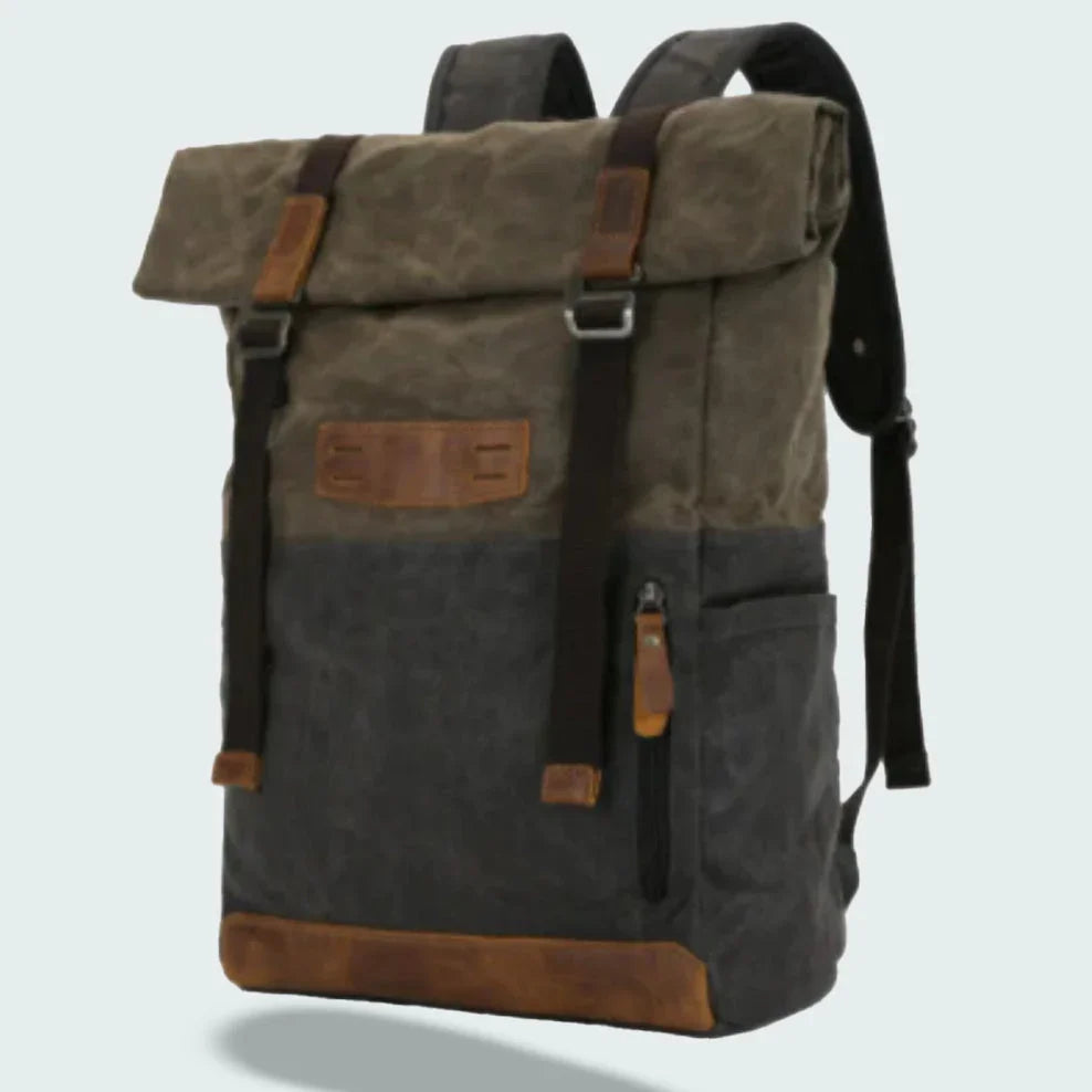 Mäns modern rolltop ryggsäck i slitstark väv, justerbar design, vadderade axelremmar, idealisk för vardag och resor.