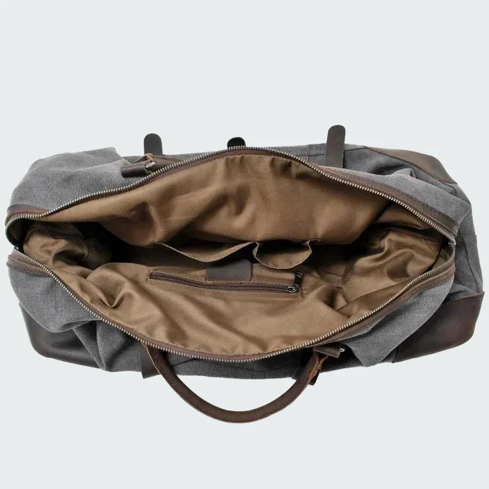 "Mäns multifunktionell duffelväska, rymlig 56L, med praktiska fickor, justerbar axelrem, stilren svart design"