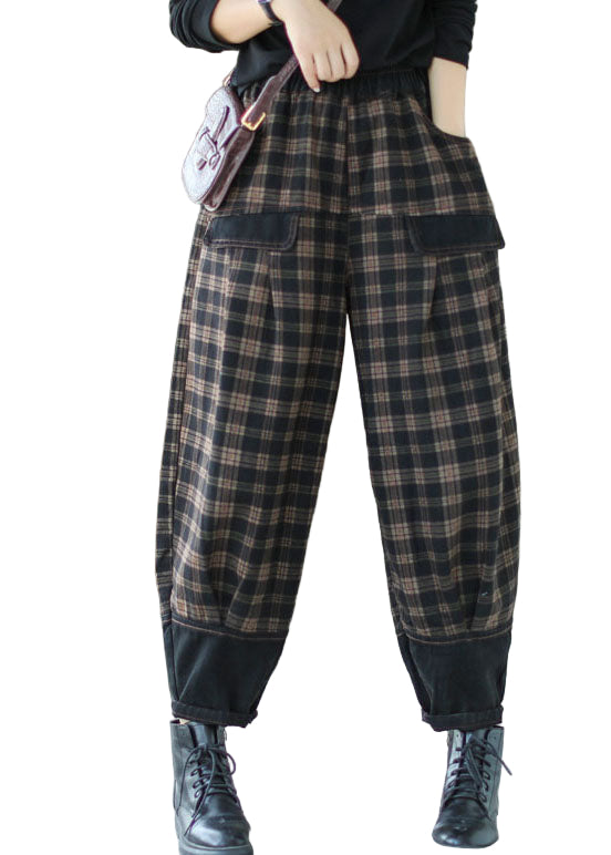 "Mäns patchwork denim byxor med elastisk midja, trendig och avslappnad stil, i vårens bästa modefärger."