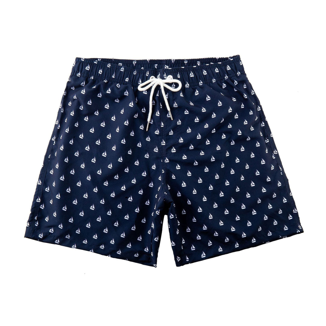 "Modernt designade herrboardshorts med snörning, snabbtorkande material och djärva tryck, perfekta för strandliv."
