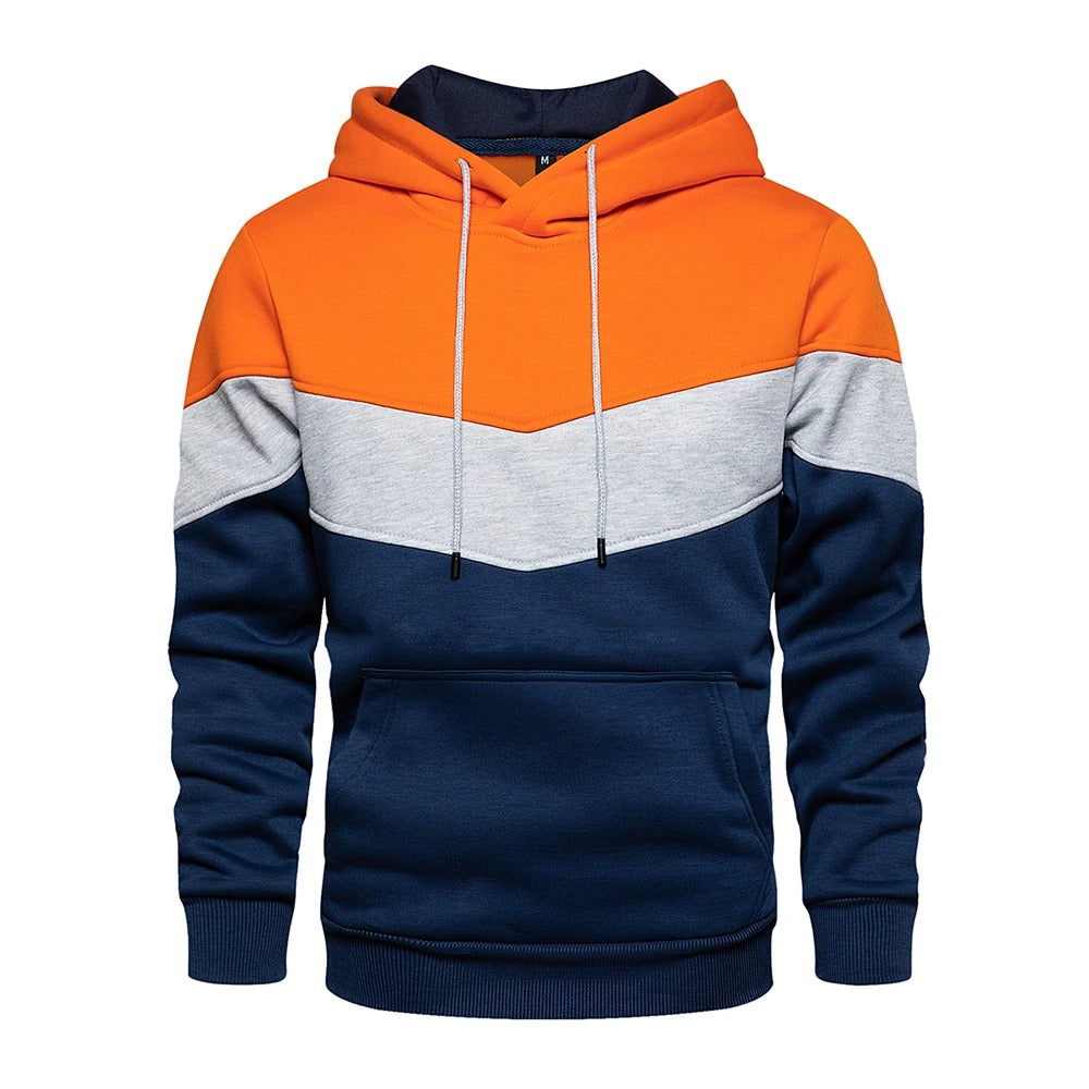 "Patchwork Fleece Hoodie för män i mjuk fleece med unik lapptäcksdesign, perfekt för avslappnad stil och komfort."