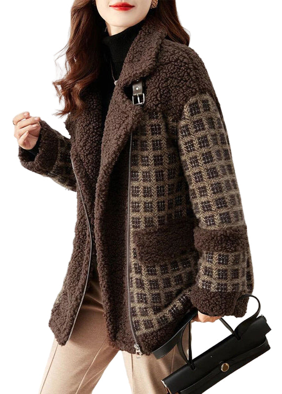 "Patchwork damjacka med dragkedja och teddyfinish, modern och trendig stil för kyliga dagar"