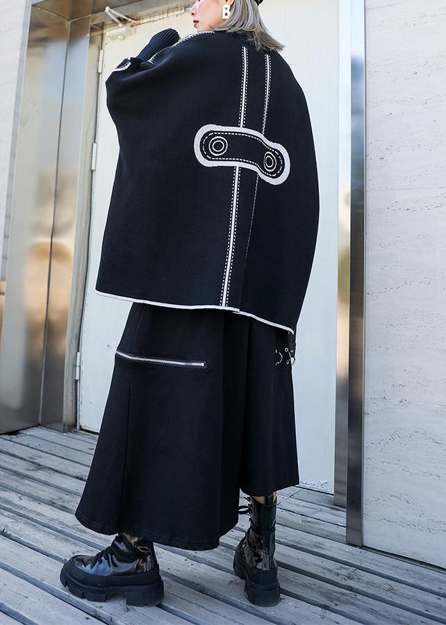 "Plus size batwing blus med trendigt och färgglatt tryck, luftig design för kvinnor, idealisk till vardags och fest."