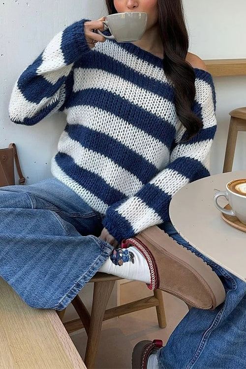 Randig pullover tröja med avslappnad passform och drop shoulder-design för kvinnor. Perfekt för vår- och höstgarderoben.
