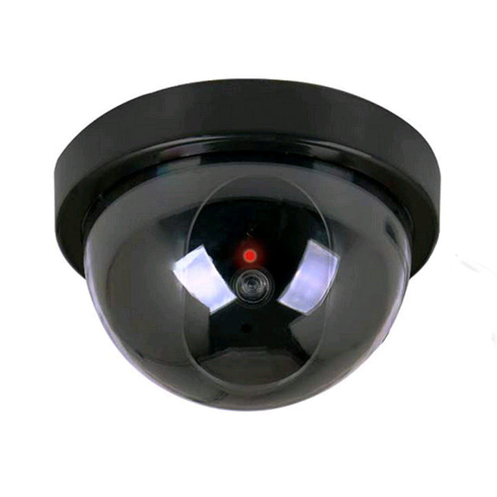 "Realistisk fejkövervakningskamera i svart med blinkande rött LED-ljus, enkel installation för effektivt säkerhetsavskräckand