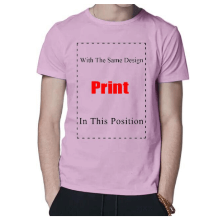 "Rolig herr T-shirt i bomull med tryck, perfekt för karantän och komfortabla dagar. Humoristisk design på mjukt material."