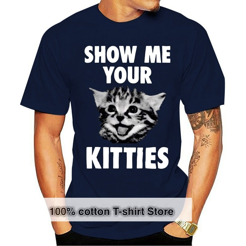 Herr T-shirt med kattmotiv "Show Me Your Kitties" i vintage-stil, tillgänglig i flera färger för kattälskare.