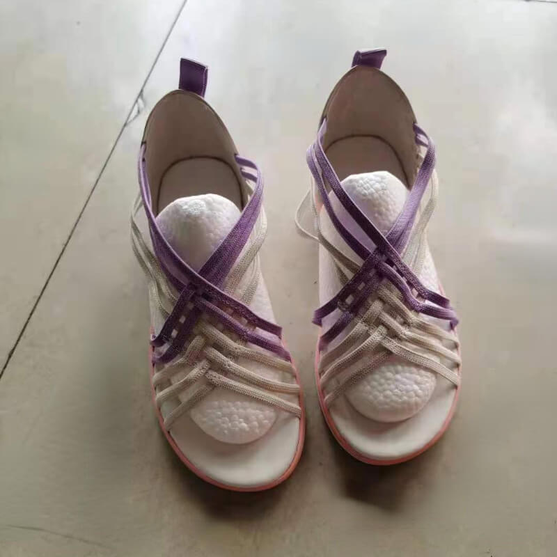 "Sportiga kvinnors sandaler med kilklack, retro stil, beige färg, bekväm passform för sommar, halkfria sulor."
