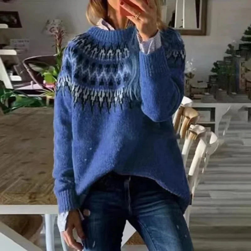 "Stickad damtröja med färgglada ränder och rund hals, avslappnad passform, trendig pullover för damer"