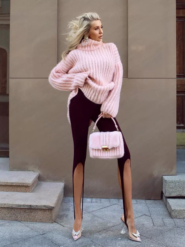 "Stickad damtröja med långa ärmar, mjuk polyester, pastellfärger, elegant funnel neck, idealisk för höst och vinter."
