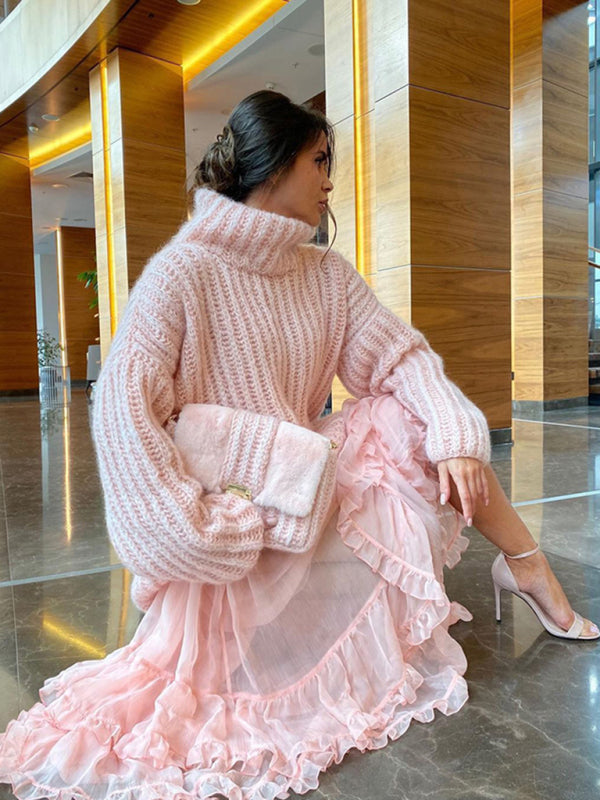 "Stickad damtröja med långa ärmar, mjuk polyester, pastellfärger, elegant funnel neck, idealisk för höst och vinter."