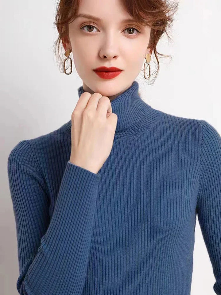 "Stickad damtröja med mönstrad turtleneck, långärmad, idealisk för eleganta och värmande vardags- och formella stilar."