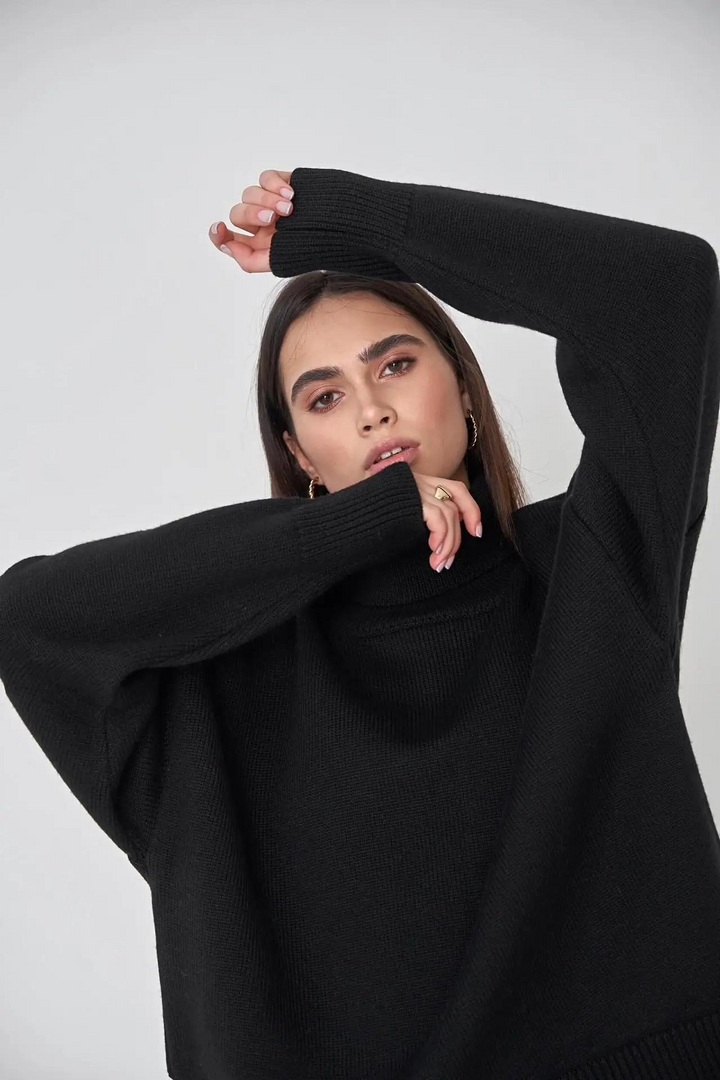 "Stickad hög hals damtröja i polyester, löst sittande passform, långärmad, varm och elegant design, idealisk för kyliga dagar