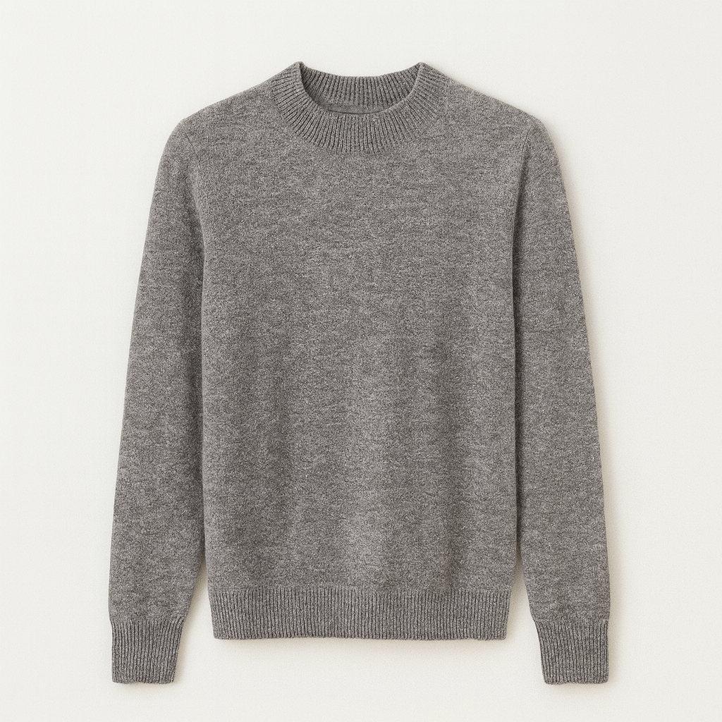 "Stickad tröja för kvinnor i mjukt naturfiber, perfekt för alla årstider med tidlös design och behaglig passform."