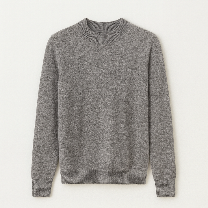 "Stickad tröja för kvinnor i mjukt naturfiber, perfekt för alla årstider med tidlös design och behaglig passform."