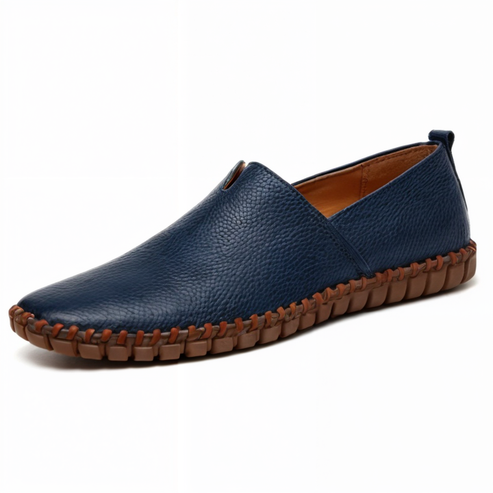"Stiliga herrloafers i svart PU-läder med fyrkantig tå, bekväm slip-on-design och halkfri sula för optimal komfort."