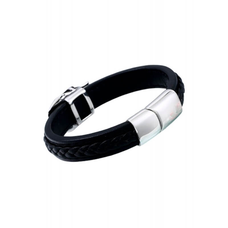 "Stiligt läderarmband för män med detaljerad skalle i rostfritt stål, elegant och tuff design."