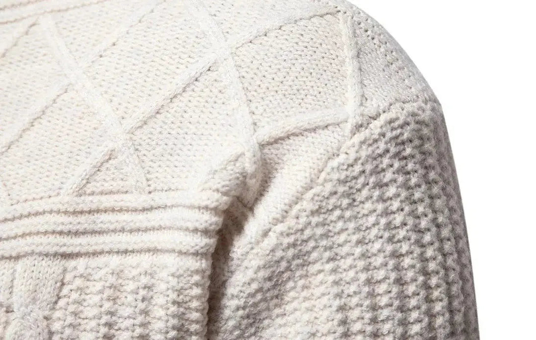 "Stilren herrtröja crewneck med ribbdetaljer och modern siluett. Perfekt för vardag och semi-formella tillfällen."