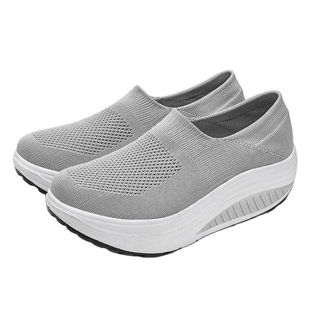 "Stilrena dam flip flop sneakers med ortopedisk sula, trendig design i beige, ger optimal komfort för hela dagen."