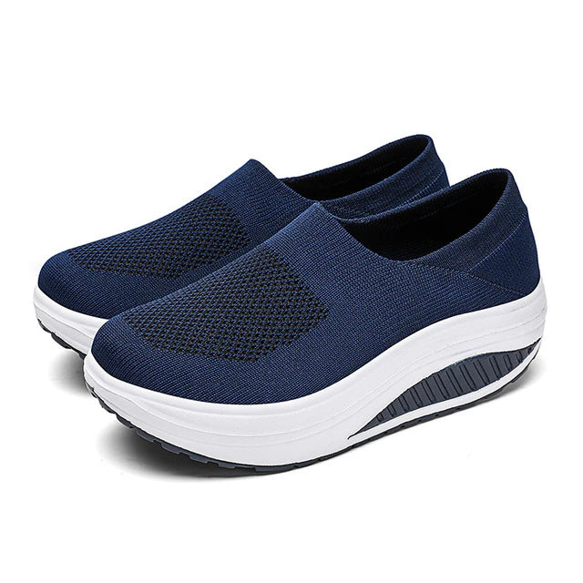 "Stilrena dam flip flop sneakers med ortopedisk sula, trendig design i beige, ger optimal komfort för hela dagen."