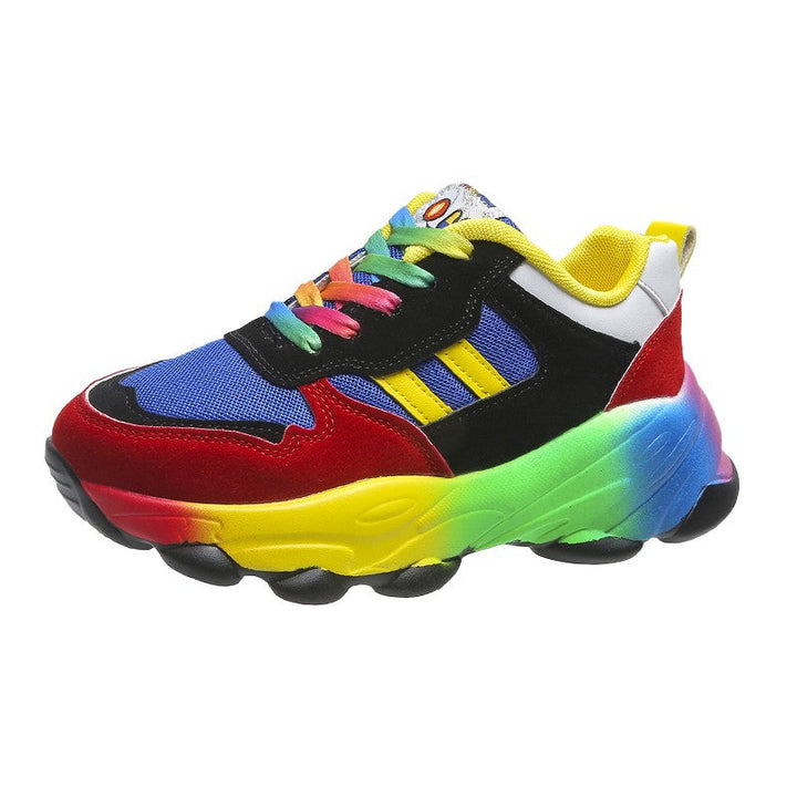 "Stilrena dam sneakers med gummisula, vit lågsko-design, idealisk för vardag och sport för kvinnor."