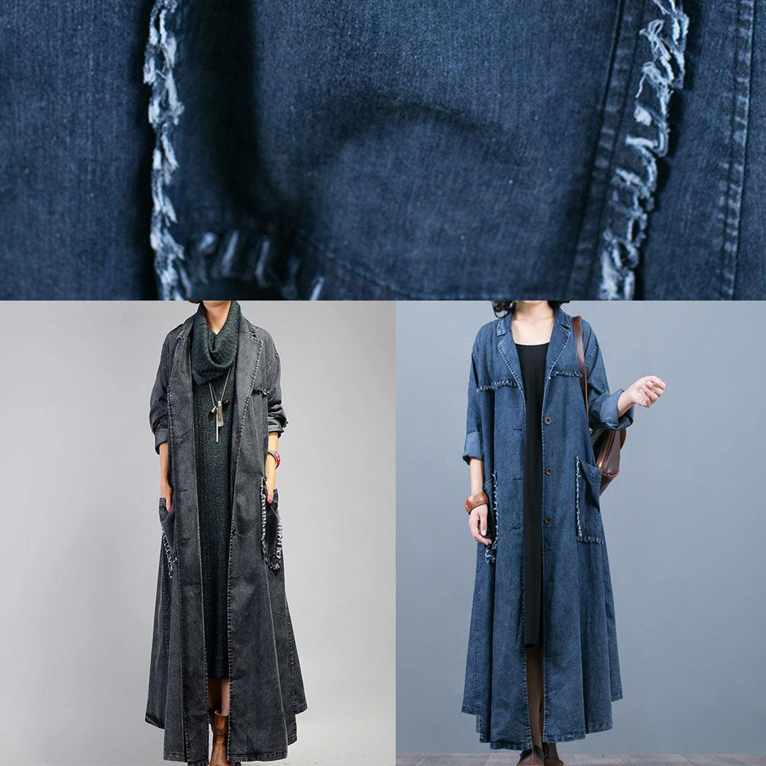 Svart och blå maxikappa för kvinnor med stora fickor, elegant snitt och plus size-passform, perfekt för höst och vinter.
