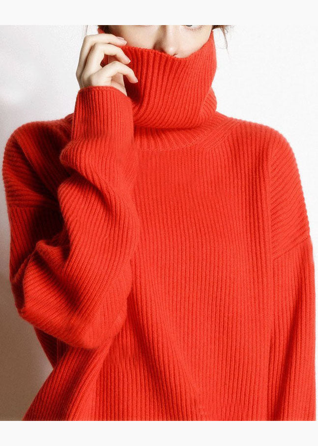 "Tidlös dam turtleneck tröja i mjuk stickad design, elegant loose fit för komfort och värme under kyliga dagar."