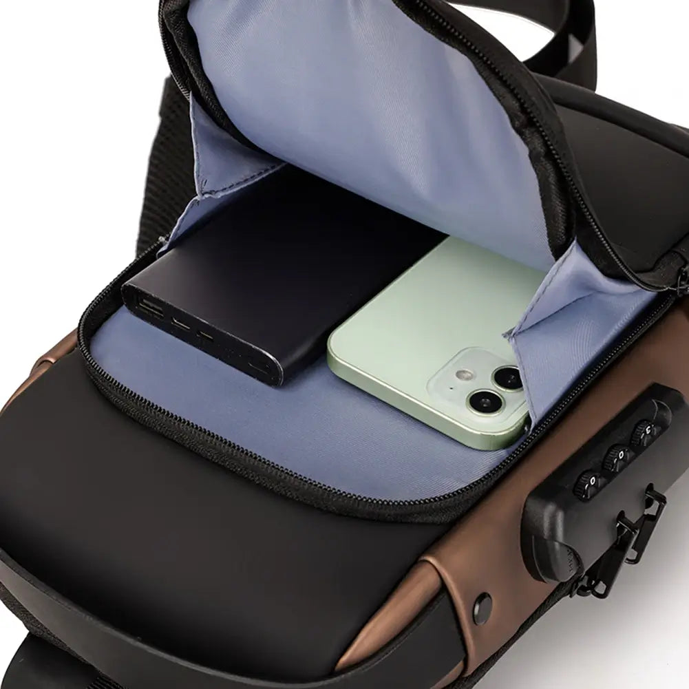 "USB-laddning crossbody väska för män, stilfull med flera fickor i slitstarkt, vattenavvisande PU-läder."