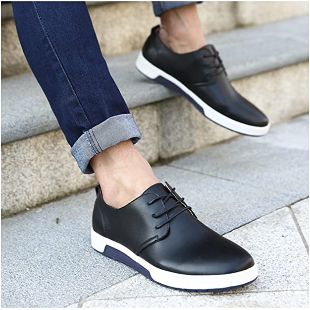 "Ultralätta Oxford herrskor i svart PU-läder, elegant design med snörning, perfekt för både formella och casual tillfällen."