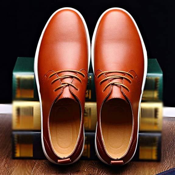 "Ultralätta Oxford herrskor i svart PU-läder, elegant design med snörning, perfekt för både formella och casual tillfällen."