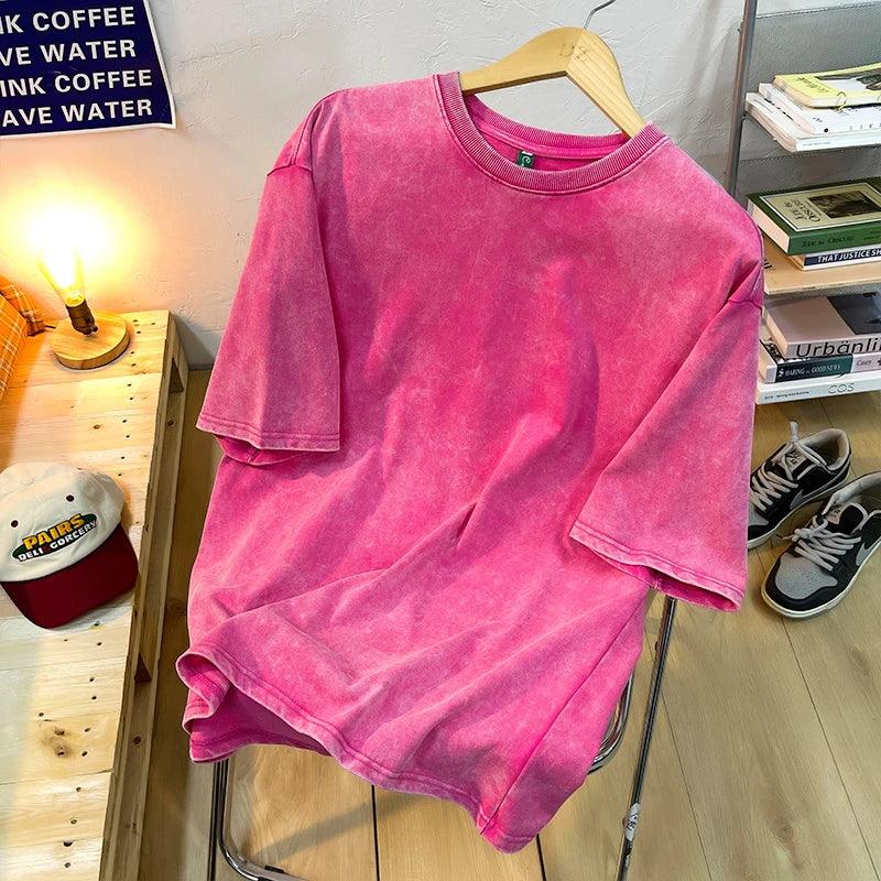 "Unisex T-shirt i vintage stil med O-hals, tvättad effekt, bekväm passform för herr och dam, perfekt för casual stil."