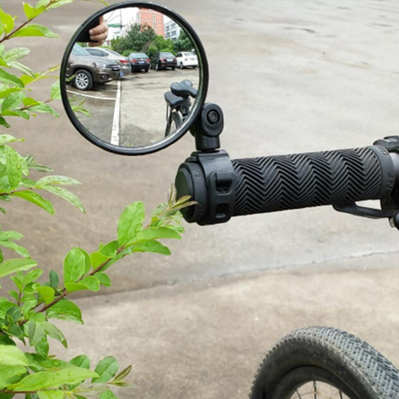 "Unisex cykelbackspegel 360° rotation, oval form, stabil montering, ger breda vyer för cykelentusiasten"