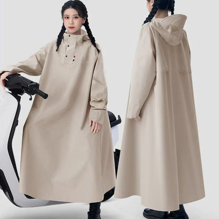 Funktionell design av unisex lång regnponcho med praktisk huva.