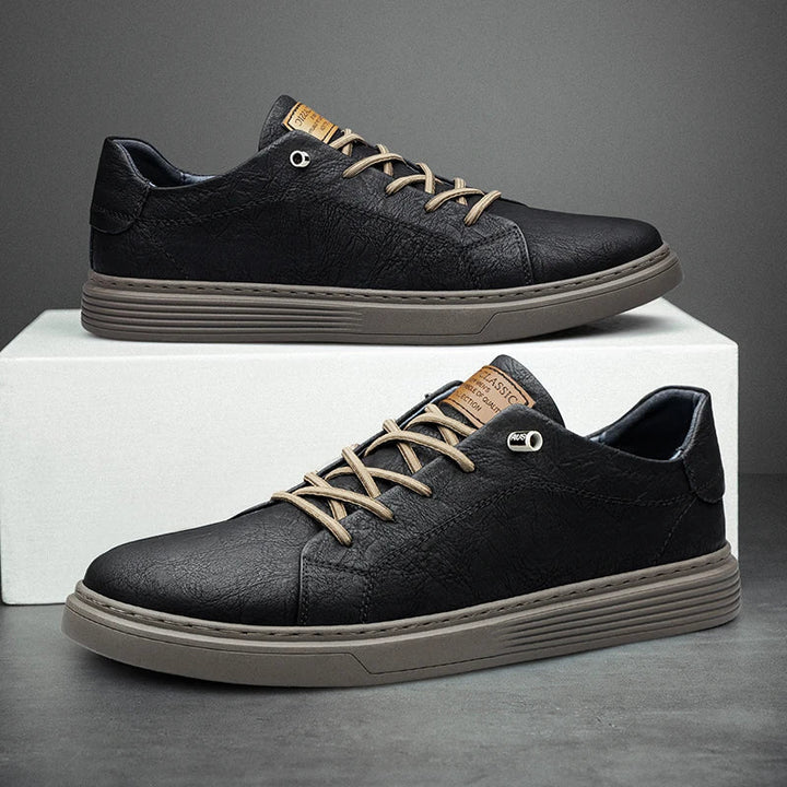 Unisex sneakers i veganskt material, neutral färgpalett, idealiska för varje tillfälle, med slitstark gummisula.