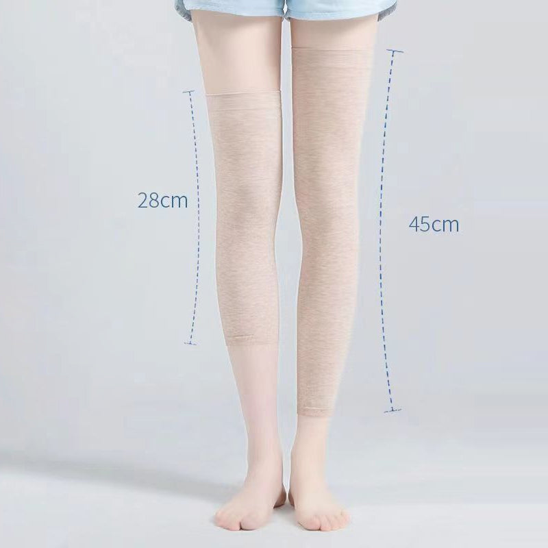 "Unisex sommarandningsbara knästrumpor med elastisk passform i grå, hud och svart, perfekt för stil och komfort."