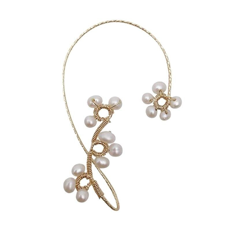"Vackra blommiga Clip-Örhängen i vintage stil för kvinnor, guldpläterade med zirkonstenar, elegant och allergivänlig design."