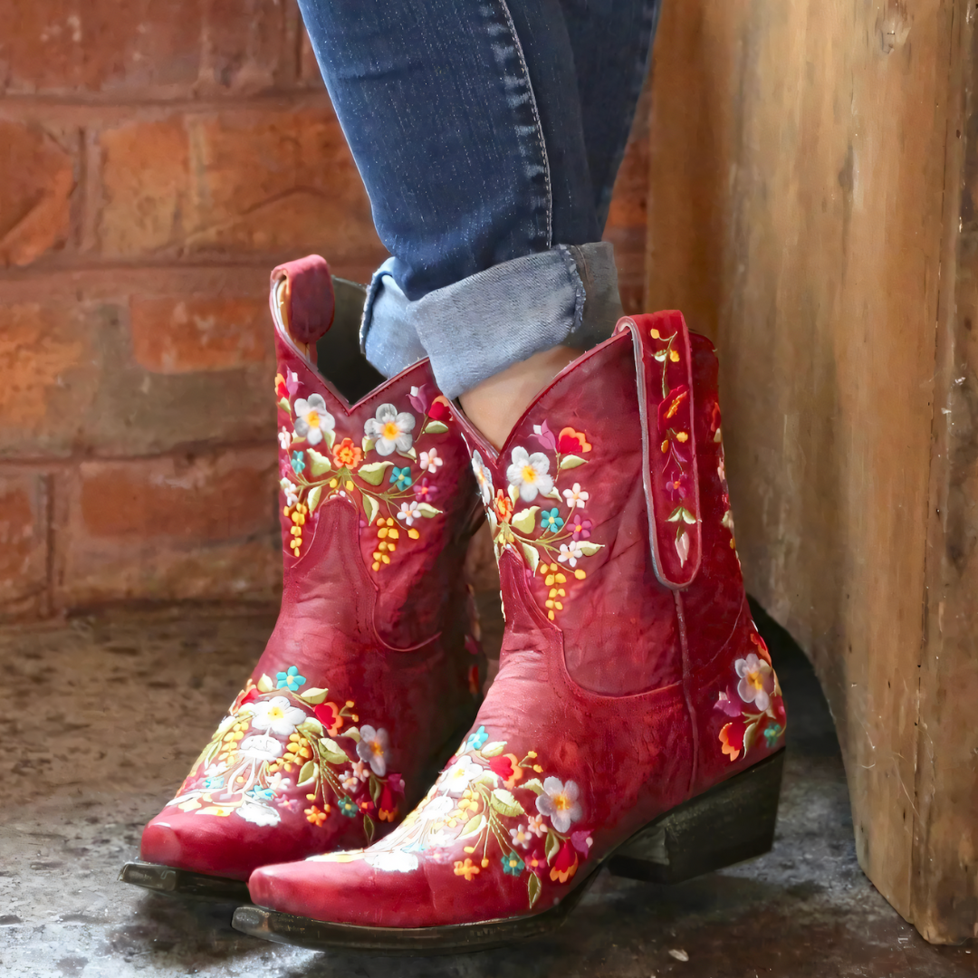 "Väderbeständiga damstövlar i vintage-läderstil, eleganta cowgirl design, brun PU-läder, robust sula, bohemisk look"