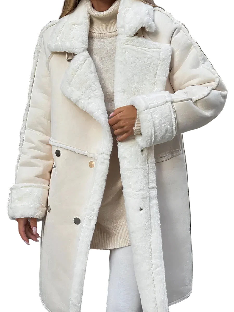 "Vindtät teddykappa för kvinnor i graciös silhuett, mjuk teddystruktur, elegant passform, beige nyans"